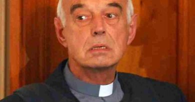 Un sacerdote preso por delitos de lesa humanidad quiere que lo trasladen a Devoto para ver a León XIV