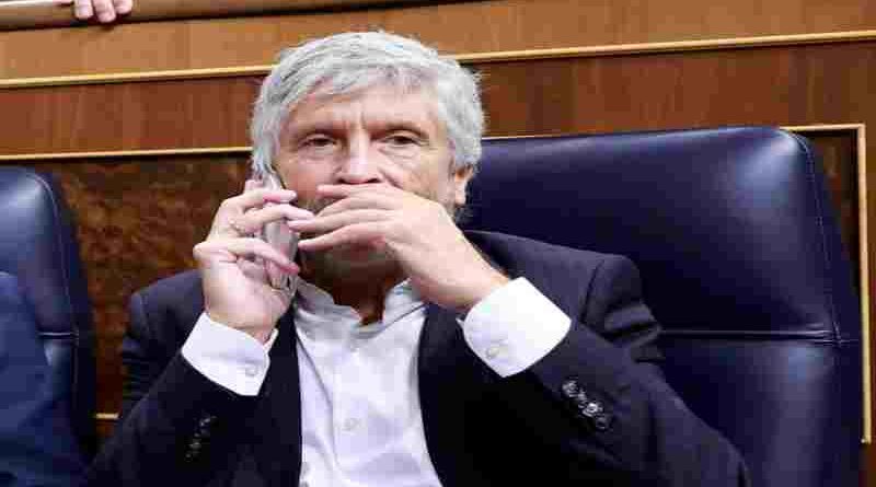 España: el Gobierno pidió disculpas por la lista de periodistas clasificados por ideología y señaló que “es un documento informativo”