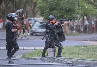 “El protocolo del garrote”: la represión sistemática de la policía durante la gestión de Pullaro contra la hinchada de Newells