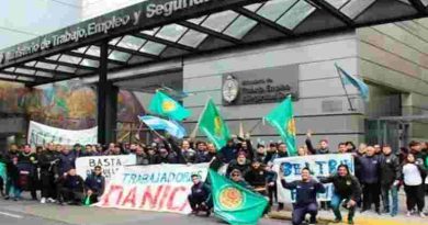 Aceiteros en estado de alerta ante el inminente cierre de la planta de Dorada (ex Danica)