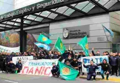 Aceiteros en estado de alerta ante el inminente cierre de la planta de Dorada (ex Danica)