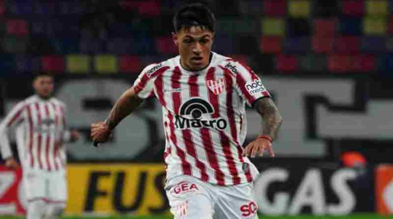 Con un gol insólito, Instituto venció a Estudiantes (RC) y es líder de la Zona A del Torneo Clausura