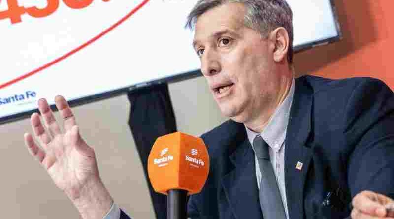 Según el Ministro Olivares, Santa Fe sostiene el equilibrio de sus cuentas corrientes y un alto nivel de inversión pública
