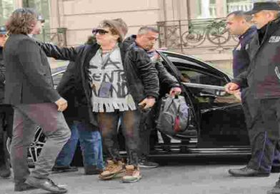 “Pity” Álvarez sufrió un “brote psiquiátrico” en el Hospital Tornú y se suspendió la audiencia