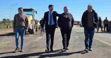 Pullaro inauguró la pavimentación del acceso al jardín de infantes de la Escuela Normal Nº 40 en Sán Cristobal