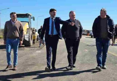 Pullaro inauguró la pavimentación del acceso al jardín de infantes de la Escuela Normal Nº 40 en Sán Cristobal