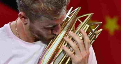 Davidovich Fokina se coronó campeón en el Masters 1000 de Shanghái ante Rafa Jódar