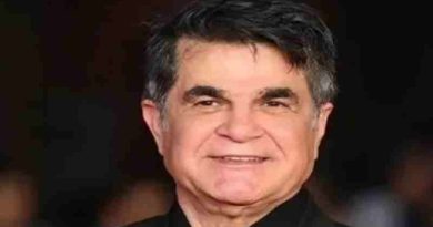 Irán condena al cineasta Jafar Panahi a cinco años de prisión y le confisca todos sus bienes