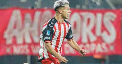 Barracas Central le ganó 2-1 a Estudiantes de Río Cuarto y tiene un pie y medio en los playoffs