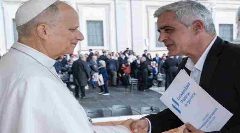 Las universidades le entregaron una carta al Papa contra el Gobierno por el incumplimiento de la Ley de Financiamiento