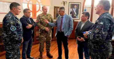 Fenómeno de El Niño: autoridades de la Armada ponen logística a disposición de la Provincia ante eventuales emergencias
