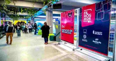 El Plan Mil65 llega a la Feria del Libro con propuestas para la primera infancia y las personas mayores