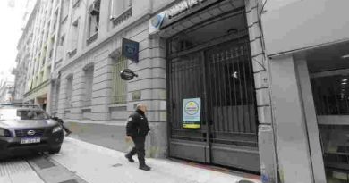 “No hay heridos, serán todos trasladados”: el ministro de Seguridad porteño sobre el motín en una comisaría de microcentro