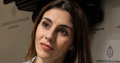 Simplemente Marcela Pagano: Una legisladora con “ovarios bien puestos” al servicio de la verdad y no del poder de turno