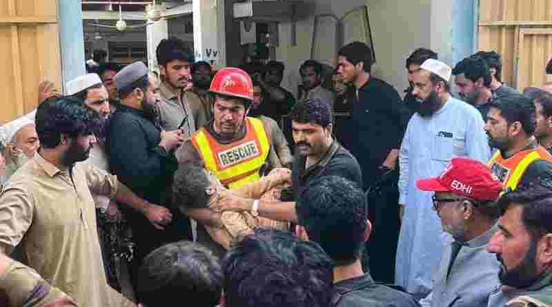 Tragedia en Pakistán: colapsó el techo de una escuela y murieron 27 alumnos y un profesor