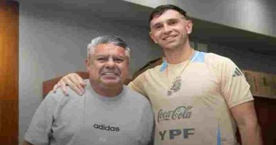 El mensaje del “Chiqui” Tapia al “Dibu” Martínez: “No tengo dudas, vas a volver más fuerte que nunca”