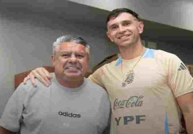 El mensaje del “Chiqui” Tapia al “Dibu” Martínez: “No tengo dudas, vas a volver más fuerte que nunca”