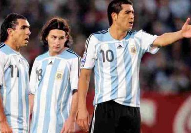 Carlos Tévez confirmó la presencia de Lionel Messi y Riquelme para su despedida