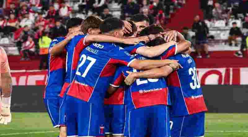 Huracán perdió contra Tigre y quedó complicado a una fecha del final