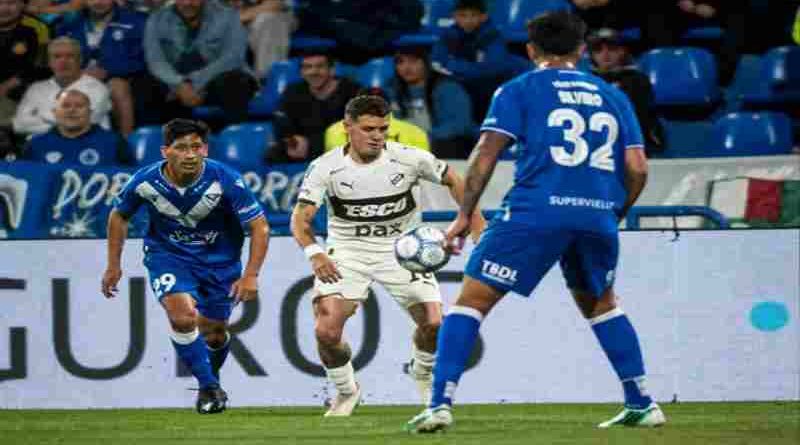 Vélez lo tenía ganado, pero se durmió y Platense se lo empató sobre el final, en Liniers