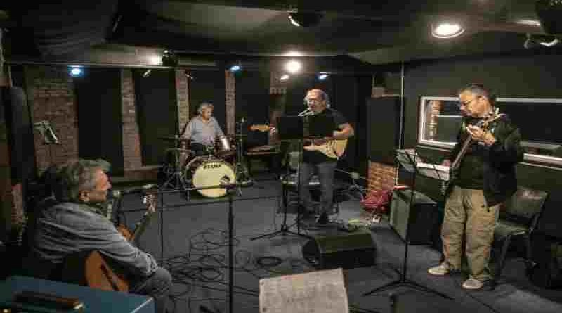 Volver a Sonar: tres bandas de músicos + 65 se presentan en el Galpón 11
